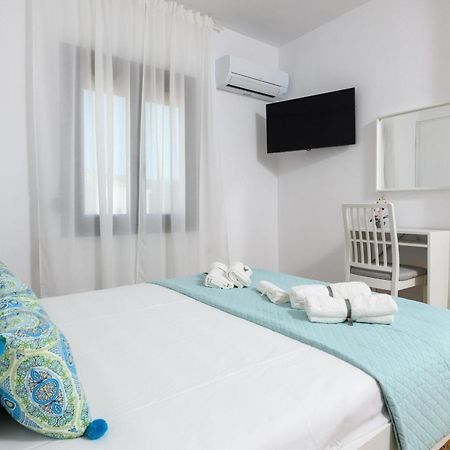 Whitegold Apartments Panagia Панагия Екстериор снимка