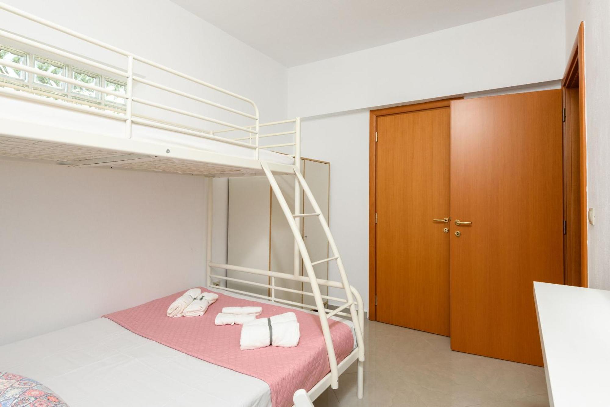 Whitegold Apartments Panagia Панагия Стая снимка
