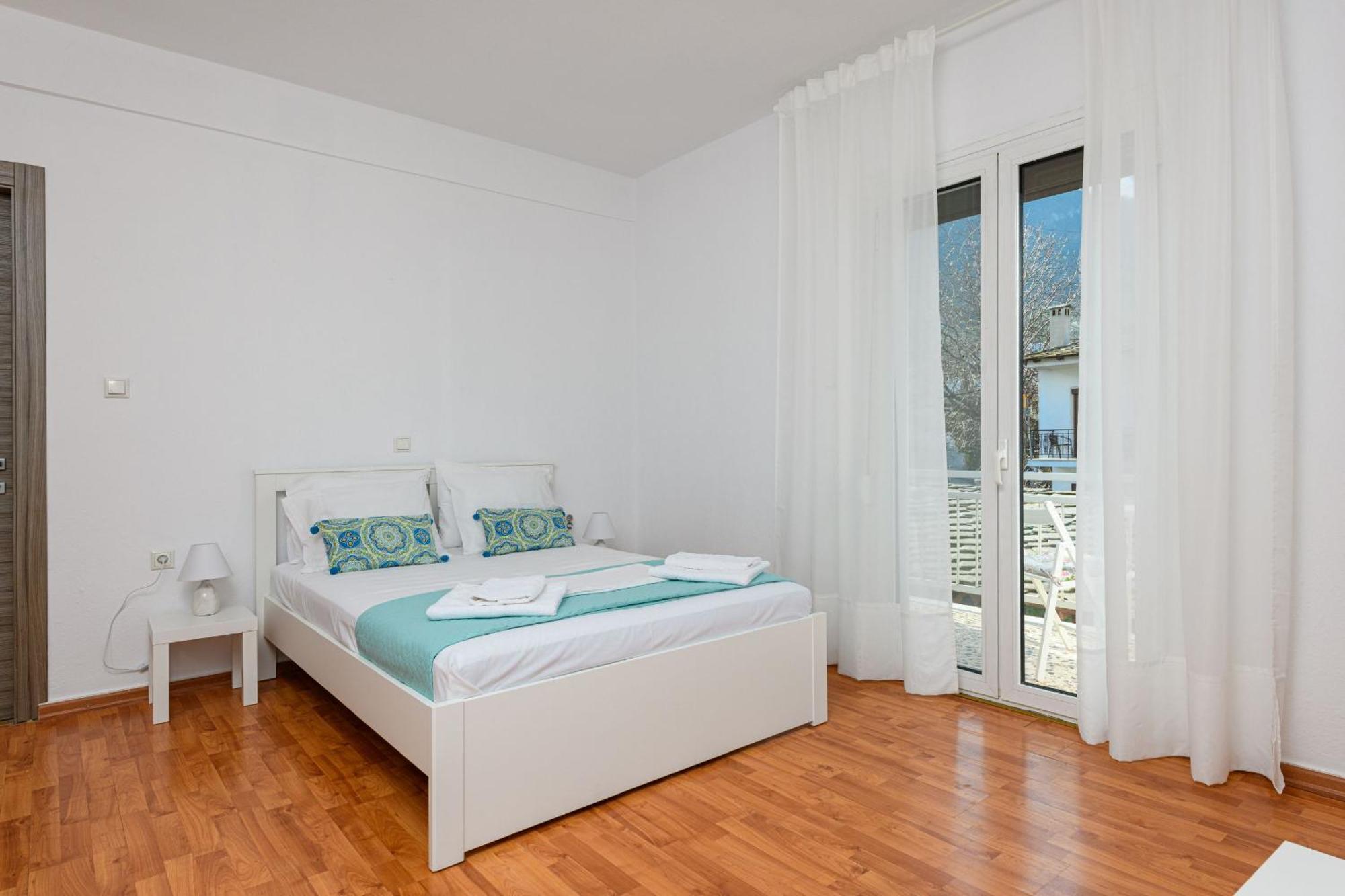 Whitegold Apartments Panagia Панагия Стая снимка