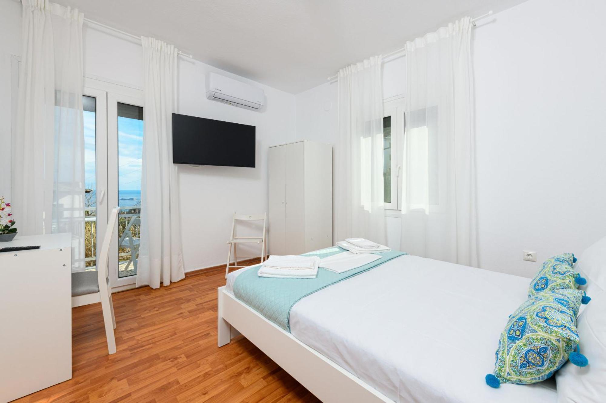 Whitegold Apartments Panagia Панагия Екстериор снимка
