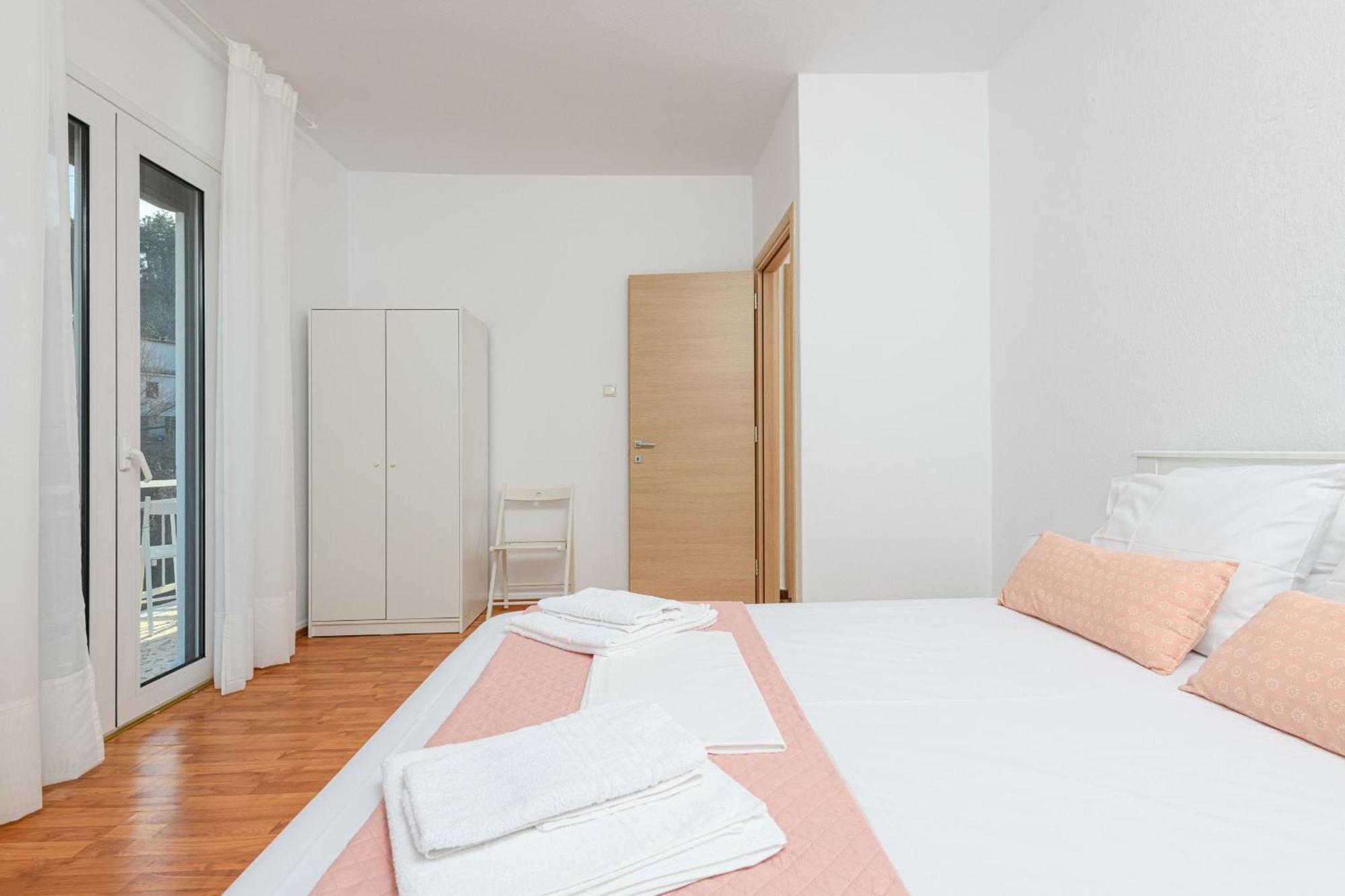 Whitegold Apartments Panagia Панагия Екстериор снимка