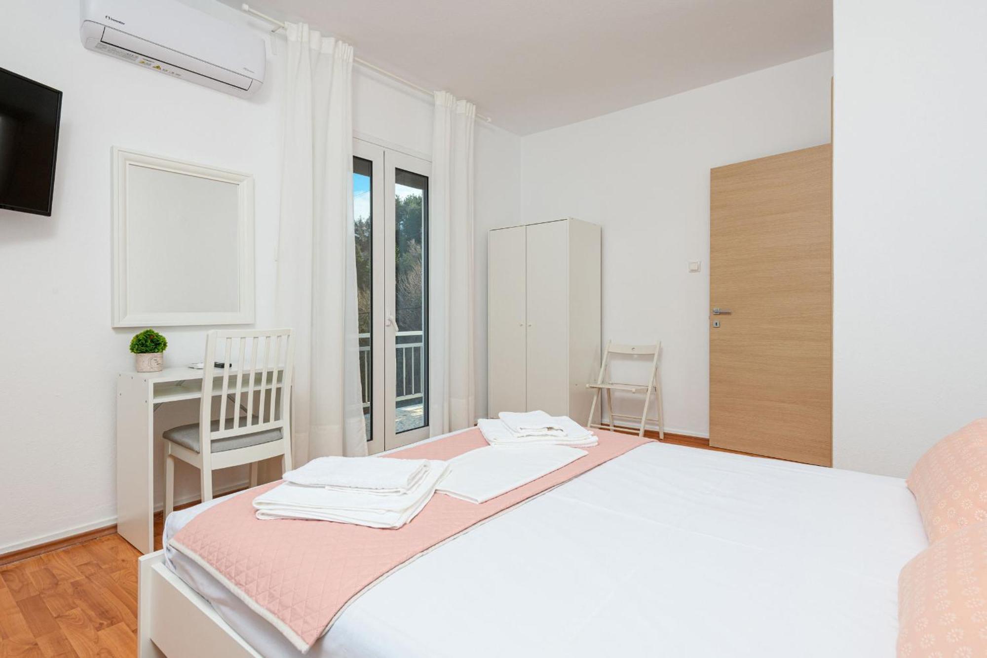 Whitegold Apartments Panagia Панагия Екстериор снимка