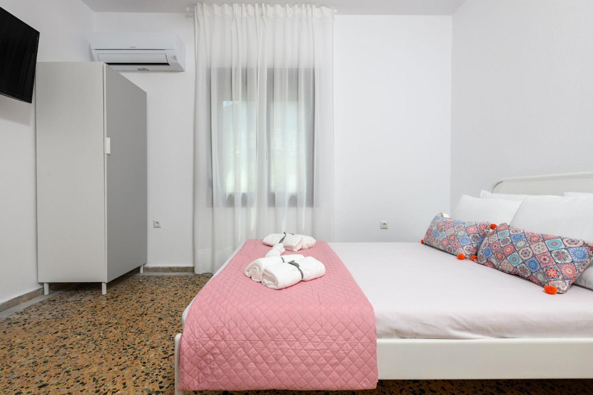 Whitegold Apartments Panagia Панагия Екстериор снимка