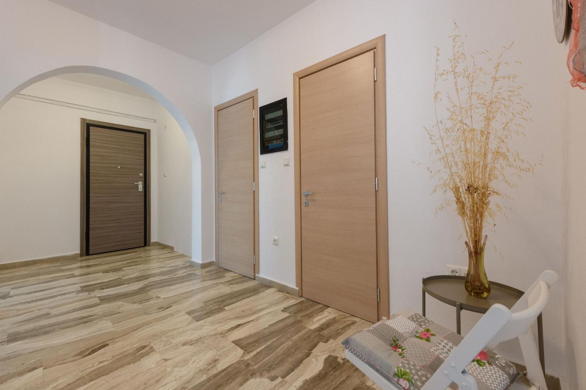 Whitegold Apartments Panagia Панагия Стая снимка